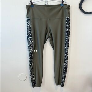Under Armour Athletic Crop Army Green Leggings with Monochrome Side Design